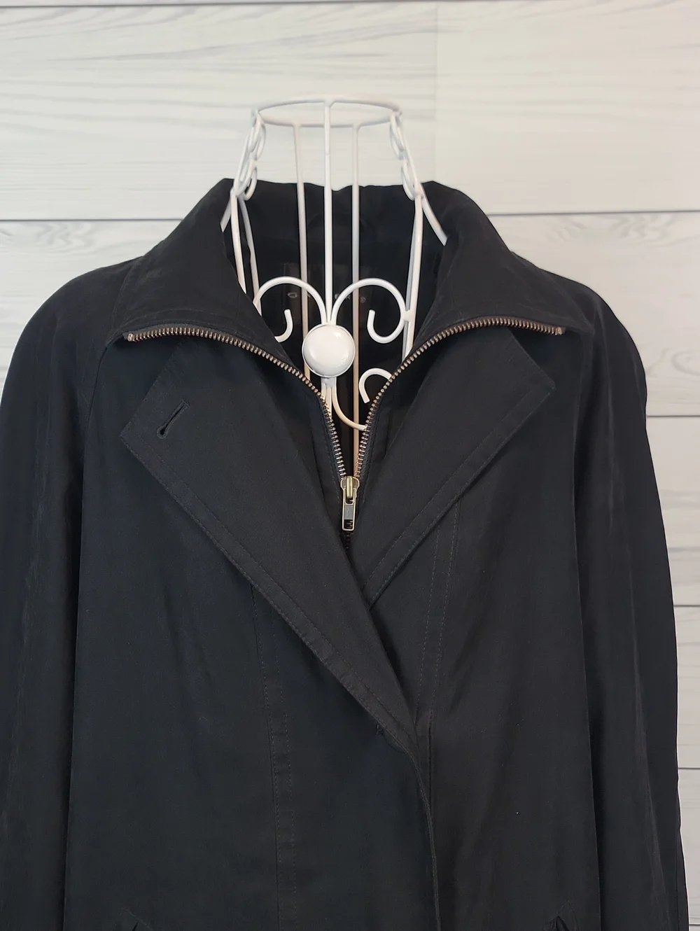 Gallery classic black